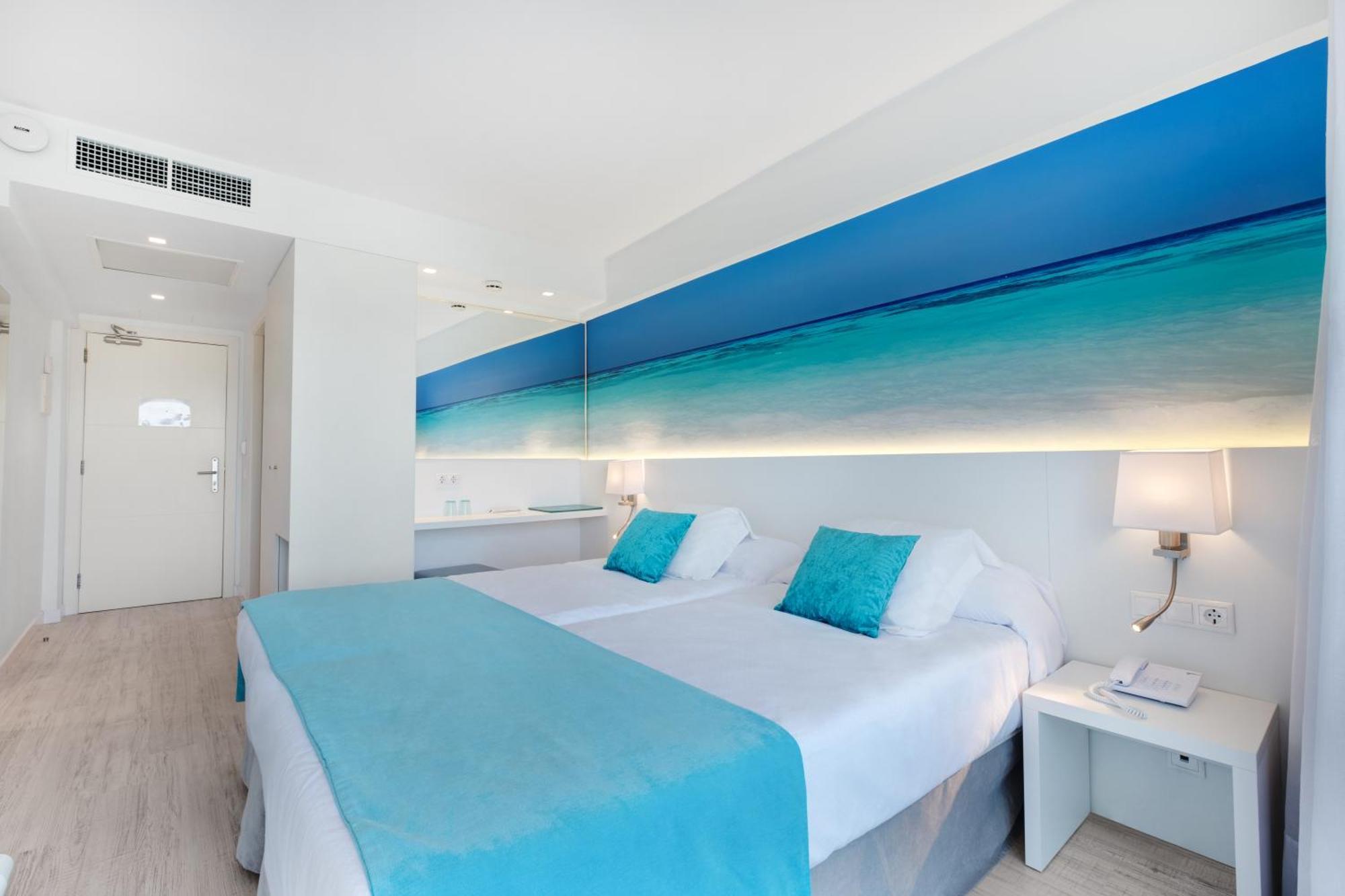 Standard Double or Twin Room,925007533:JPEG